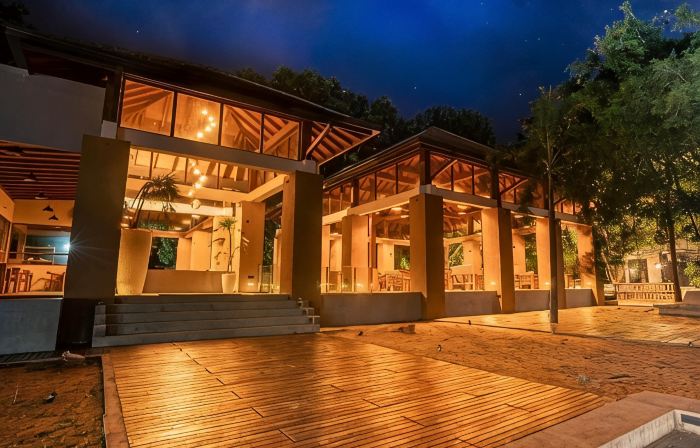 Paradise Bay Resort - Arugambay