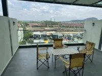 Studio Suite with balcony@Sunsuria Forum SohoSuite - Апартаменты