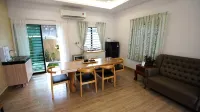 Voon Cottages@Pinjistation | Private Pool | 10pax