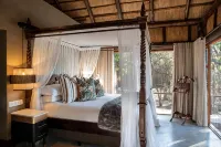 Ndlovu Safari Lodge
