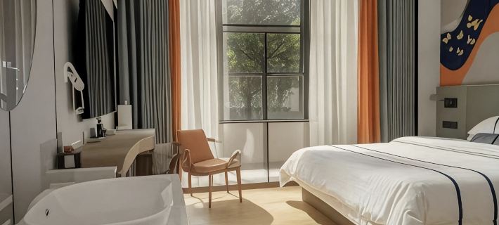 Bai Cheng Zhi Xing Hotel (Linquo Furuo Tianjiao Bus Station Store) Hotels in Lingao