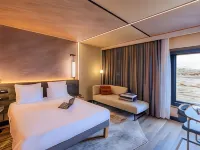 نوفوتيل لشبونة Hotels near سيت ريوس