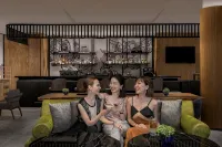 Courtyard by Marriott Phuket Town - bar