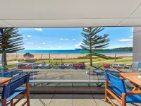Pavilion Beachfront Apartments Hotels in Tauranga