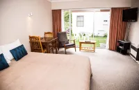 Alpenhorn Motel - 3-Star