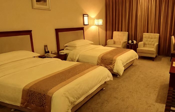 Longzhang Hotel, Jixian County
