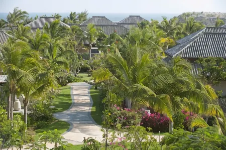 Luhuitou Sanya Resort