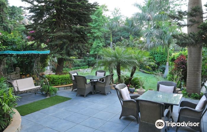 Hotel Hillock