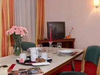 วอร์ซอ - อพาร์ทเมนท์ Apartamenty Wilanów โรงแรมใกล้นาโตลิน