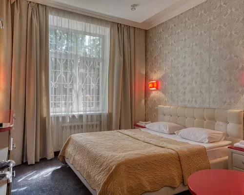 London Hotel berhampiran Stesen Vykhino