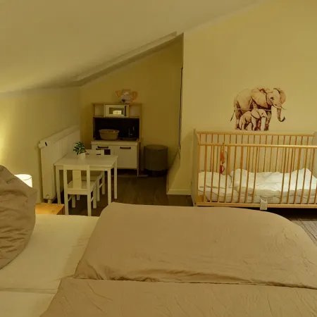 Busches-Butze: Large Family Vacation Apartment with Fireplace & Sauna