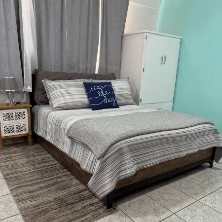 Lovely Casita, Quality Lodging by the Beach.