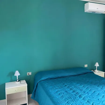 Emerald Apartment. A few steps from the sea