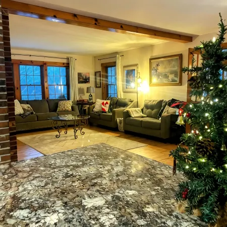 Danielsons Chalet-oasis perfect for reading, relaxing, and time with loved ones