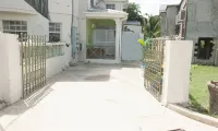 Cozy 2 bedroom  air conditioned 1 bathroom apartment with swimming pool . - Gym