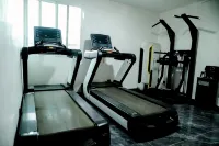 Yimen Liufangge Design Guesthouse (Southem Sichuan Bamboo Sea China Giant Panda Garden) - Gym