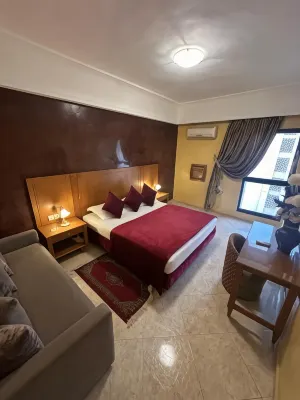 Hotel Mounia Hôtels à : 