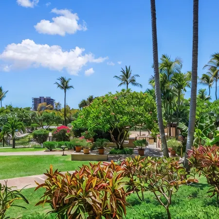 Family Fun! Recently Updated. Closest Unit to the Amazing Pool