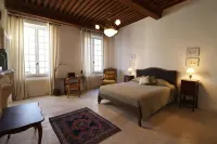 Uzès Place aux Herbes Elégance Renaissance - 4 étoiles