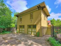 Downtown Carriage House Studio : Dream under Vaulted Ceilings - appartements de vacances