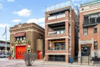 Wrigley Field Rooftop Apartment! - Cubs Season Open - Jacuzzi