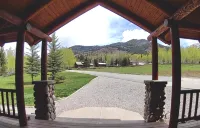 MAJESTIC VIEWS | Family Lodge | Large Deck