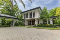 Beachfront Modern Luxe Villa Steps from the Sand! - Wi-Fi