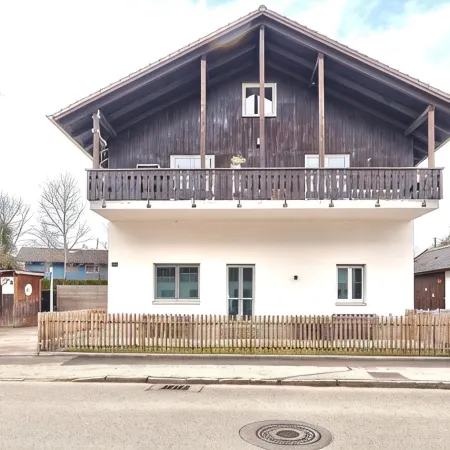 Stilvolle Ferienwohnung am Fuße des Kloster Andechs Отели в г. Андекс