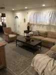Spacious remodeled House off Main Street - พร้อมWifi