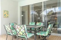 Your Dream Family Vacation Home – 5Br, 5BA & Sun-Filled South-Facing Pool!