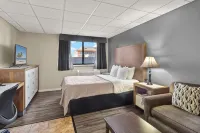 Quality Inn & Suites Downtown - parking
