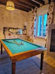 Former gatehouse, spa, billiards room near Beauval Zoo, Loire château. - บังกะโล