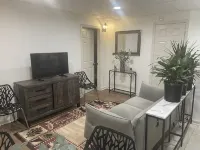 Lovely Cozy 2 Bedroom Apartment