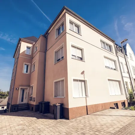 Design apartment centrally located in Andernach with top view, WiFi, kitchen, parking space