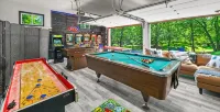 Ranch at Bear Creek Lake Jim Thorpe game room, fire pit walk to pool and lake! - Boutique