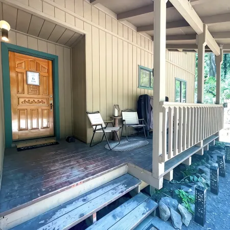 “Big Trees Retreat,” Boasts 5BR/2.5BA, Sleeps-16. 2-level living. Dog friendly!