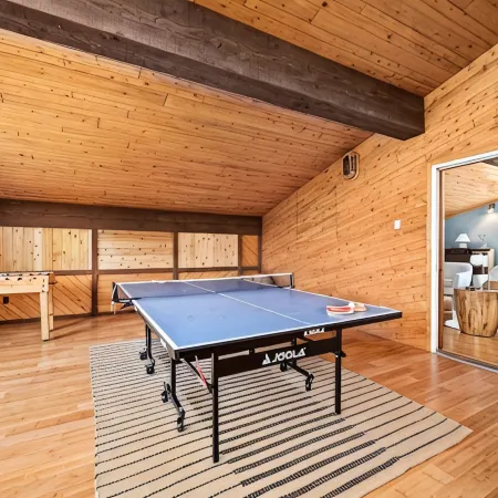 Lakeview chalet by Gooseberry Falls with sauna