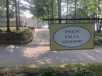 Hart Haven is the perfect place to relax and unwind. Comfortably decorated Hotels in Harrison