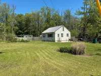 Summer Family Cabin on Lake Ontario, Pulaskinewly Updated!! - Homestays