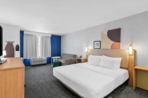 Spark by Hilton Shawnee
