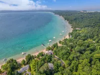 Contemporary Crystal Lake Beachfront Cottage - 4-Star