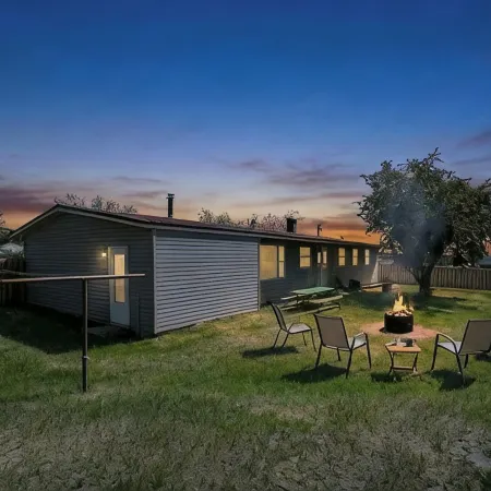 Flaming Gorge Getaway - Boat Parking + Fenced Yard + Prime Location!