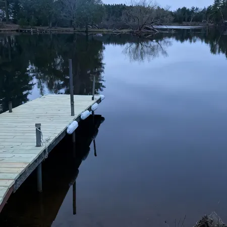 Cabin on the Eagle River Chain! Boat dock slip! Kayaks! Firewood for bonfires!
