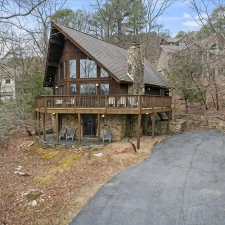Ski Season at Massanutten's Snowbird Chalet Отели в г. Мак-Гиисвилл