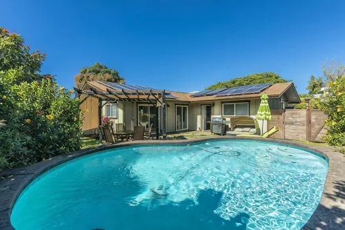 Clean Private Family Home with Pool, Oceanview, Walk to Beach, Lots of Amenities - Private Pools