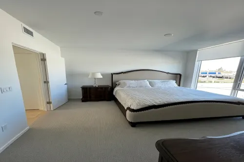 Modern Brand New 2-bedroom/2bath apartment with AC, WiFi, close to downtown. - Condos