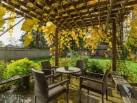 Imperial House Hotels in Burnaby