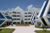 Oceanfront Luxury Townhome Condo Wifi 3 Smart TV'S Pool & Spa