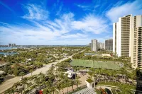 Ritz Carlton 3 bedroom Condo - Beach