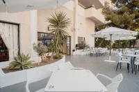 Luxmar Apartaments